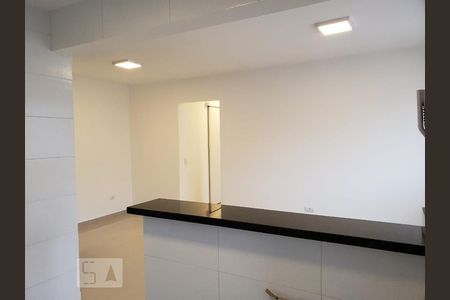 Cozinha de apartamento para alugar com 2 quartos, 78m² em Centro, Curitiba