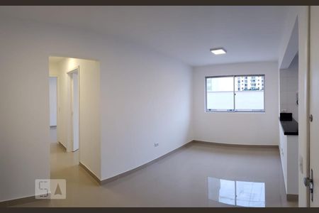 Sala de apartamento para alugar com 2 quartos, 78m² em Centro, Curitiba