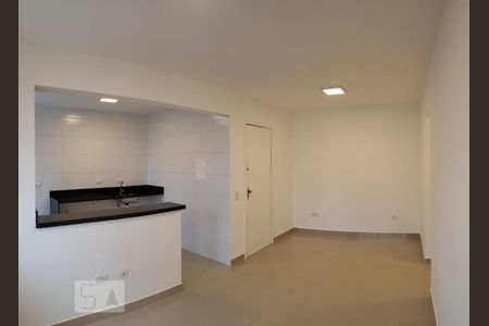 Sala de apartamento para alugar com 2 quartos, 78m² em Centro, Curitiba