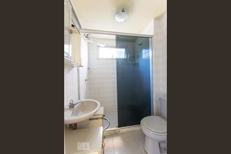 Banheiro Social de apartamento para alugar com 2 quartos, 60m² em Largo do Barradas, Niterói