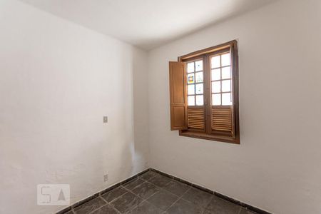 Quarto 1 de casa para alugar com 2 quartos, 120m² em Santa Rosa, Niterói