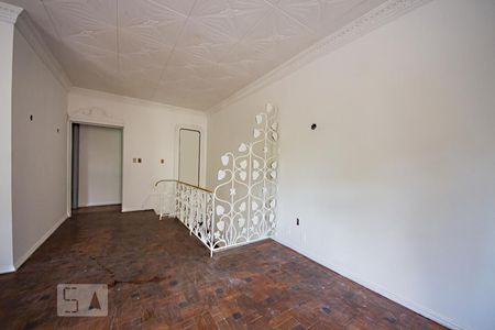 Sala  de casa à venda com 4 quartos, 150m² em Auxiliadora, Porto Alegre