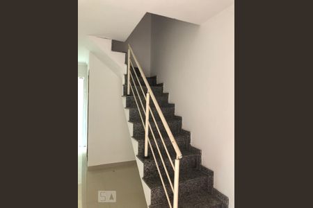 Sala de casa de condomínio para alugar com 2 quartos, 70m² em Cidade Patriarca, São Paulo