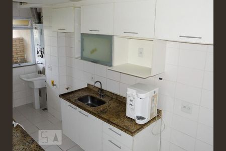 Cozinha de apartamento para alugar com 2 quartos, 70m² em Barra da Tijuca, Rio de Janeiro