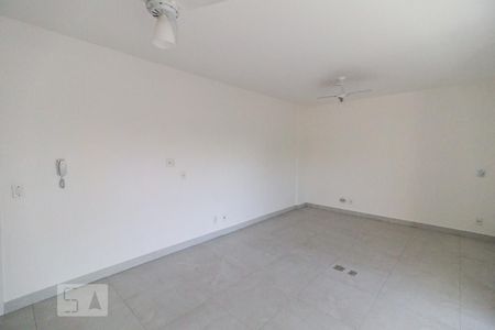 Studio de kitnet/studio para alugar com 1 quarto, 35m² em Santo Amaro, São Paulo