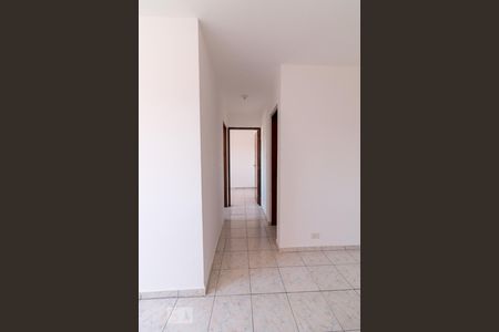 Corredor de apartamento para alugar com 2 quartos, 56m² em Jardim Dourado, Guarulhos