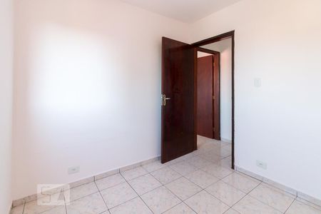 Quarto 1 de apartamento para alugar com 2 quartos, 56m² em Jardim Dourado, Guarulhos