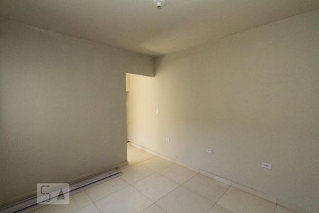 Quarto de casa para alugar com 1 quarto, 50m² em Vila Califórnia, São Paulo