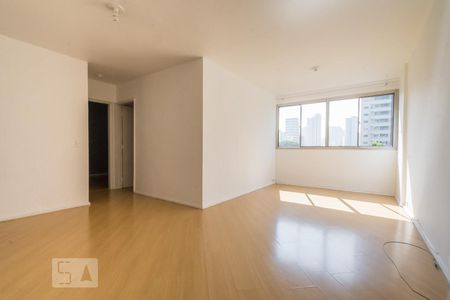 Sala de apartamento para alugar com 2 quartos, 75m² em Vila Olímpia, São Paulo