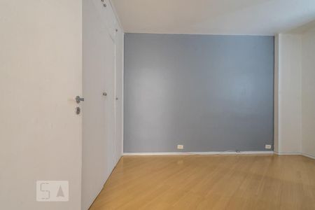 Quarto 2 de apartamento para alugar com 2 quartos, 75m² em Vila Olímpia, São Paulo