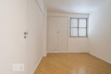 Quarto 1 de apartamento para alugar com 2 quartos, 75m² em Vila Olímpia, São Paulo