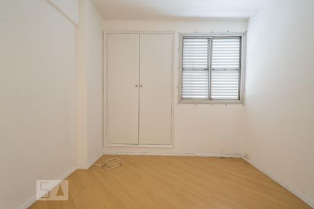 Quarto 1 de apartamento para alugar com 2 quartos, 75m² em Vila Olímpia, São Paulo