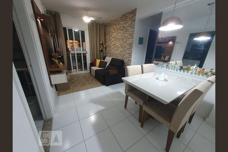 Sala de apartamento à venda com 2 quartos, 55m² em Pechincha, Rio de Janeiro