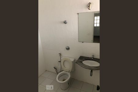 Banheiro de casa à venda com 6 quartos, 524m² em Palmares, Belo Horizonte