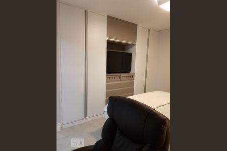 Quarto de apartamento para alugar com 1 quarto, 74m² em Parque Industrial Tomas Edson, São Paulo