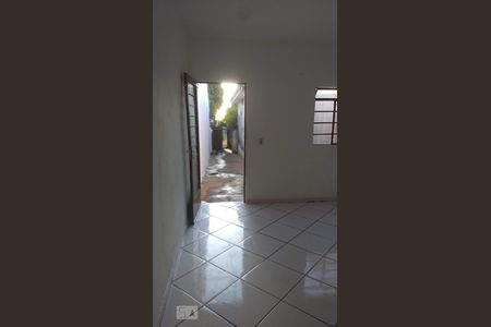 Sala de casa para alugar com 2 quartos, 56m² em Jardim Nova Europa, Campinas