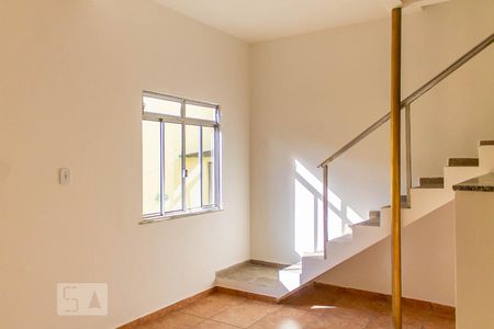 Sala de casa de condomínio para alugar com 1 quarto, 70m² em Engenho de Dentro, Rio de Janeiro