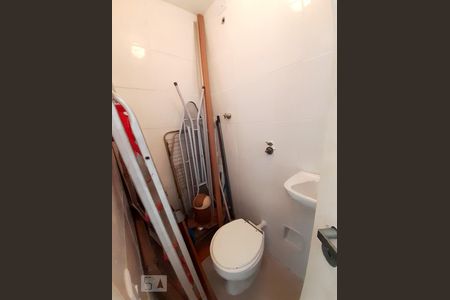 Apartamento à venda com 75m², 3 quartos e 1 vaga Apartamento à venda com 75m², 3 quartos e 1 vagaLavabo