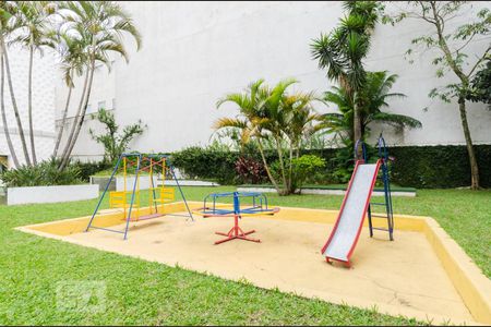 Apartamento à venda com 75m², 3 quartos e 1 vaga Apartamento à venda com 75m², 3 quartos e 1 vagaÁrea Comum - Playground