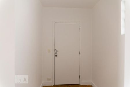 Entrada de apartamento à venda com 2 quartos, 85m² em Aclimação, São Paulo