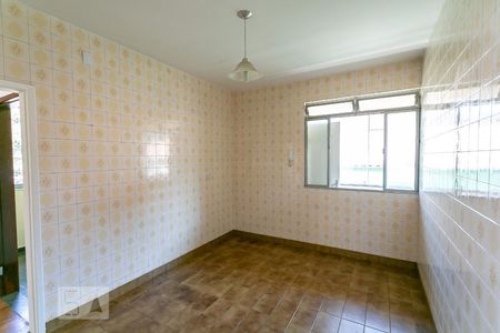 Apartamento para alugar com 3 quartos, 130m² em Sagrada Família, Belo Horizonte