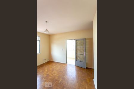 Apartamento para alugar com 3 quartos, 130m² em Sagrada Família, Belo Horizonte