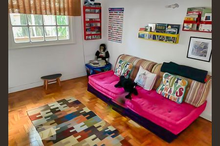 Quarto 3 de casa para alugar com 4 quartos, 250m² em Jardim Paulistano, São Paulo