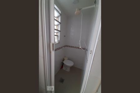 Banheiro de Serviço de apartamento à venda com 3 quartos, 120m² em Tijuca, Rio de Janeiro