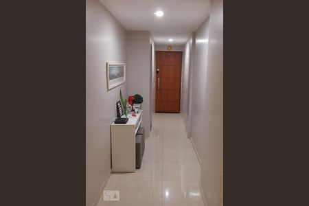 Corredor de apartamento à venda com 3 quartos, 120m² em Tijuca, Rio de Janeiro