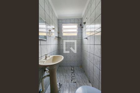 Banheiro de casa para alugar com 1 quarto, 67m² em Dos Casa, São Bernardo do Campo