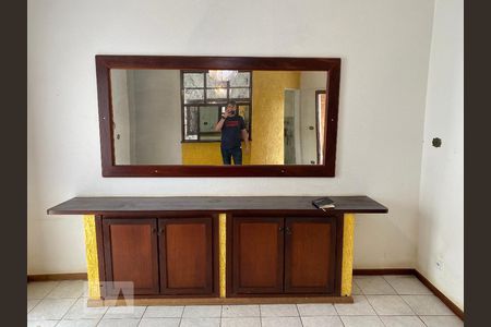 sala de casa para alugar com 3 quartos, 236m² em Jardim Nova Europa, Campinas