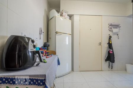 Apartamento para alugar com 95m², 3 quartos e 2 vagas Apartamento para alugar com 95m², 3 quartos e 2 vagasCozinha