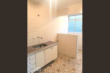 Cozinha de apartamento para alugar com 2 quartos, 48m² em Vila Madalena, São Paulo