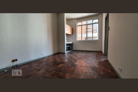 Sala de kitnet/studio para alugar com 1 quarto, 50m² em Centro, Curitiba