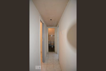 Corredor de apartamento para alugar com 1 quarto, 60m² em Penha, Rio de Janeiro