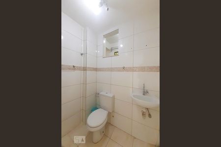 Banheiro Social de apartamento para alugar com 1 quarto, 48m² em Pilares, Rio de Janeiro