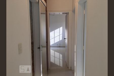 corredor de apartamento à venda com 3 quartos, 84m² em Jardim dos Oliveiras, Campinas