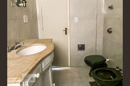 Banheiro de apartamento à venda com 3 quartos, 90m² em Vila Isabel, Rio de Janeiro