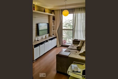 Sala de apartamento para alugar com 2 quartos, 62m² em Vila Itapegica, Guarulhos