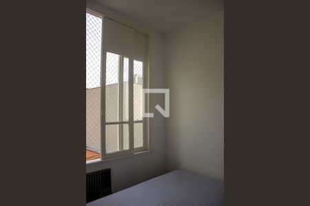 Quarto 1 de apartamento para alugar com 3 quartos, 80m² em Botafogo, Rio de Janeiro