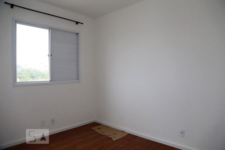 Quarto 2 de apartamento à venda com 2 quartos, 49m² em Jardim Henriqueta, Taboão da Serra