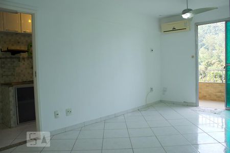 Sala de apartamento à venda com 2 quartos, 54m² em Itanhangá, Rio de Janeiro