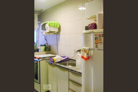 Cozinha  de apartamento à venda com 1 quarto, 32m² em Indianópolis, São Paulo