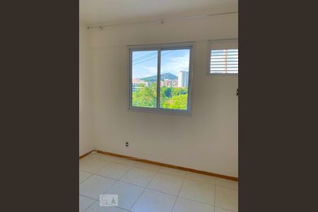 Quarto 1 de apartamento para alugar com 2 quartos, 60m² em Pechincha, Rio de Janeiro