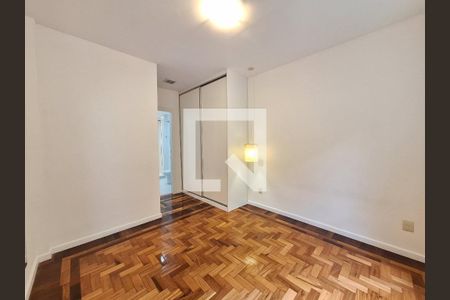 Suíte  de apartamento para alugar com 1 quarto, 70m² em Botafogo, Rio de Janeiro