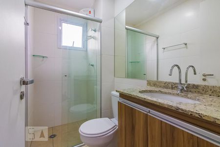 Banheiro de kitnet/studio para alugar com 1 quarto, 28m² em Bela Vista, São Paulo