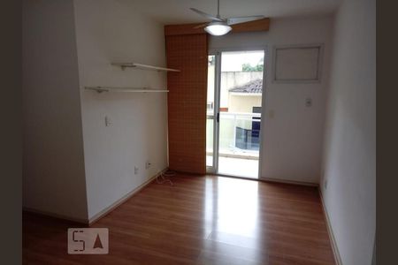 Sala de apartamento para alugar com 2 quartos, 51m² em Pechincha, Rio de Janeiro