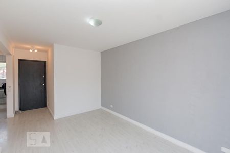 Sala de apartamento para alugar com 3 quartos, 75m² em Jardim Petrópolis, São Paulo