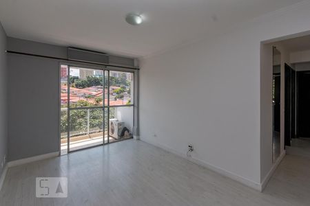 Sala de apartamento para alugar com 3 quartos, 75m² em Jardim Petrópolis, São Paulo