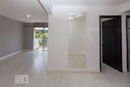 Sala de apartamento para alugar com 3 quartos, 75m² em Jardim Petrópolis, São Paulo